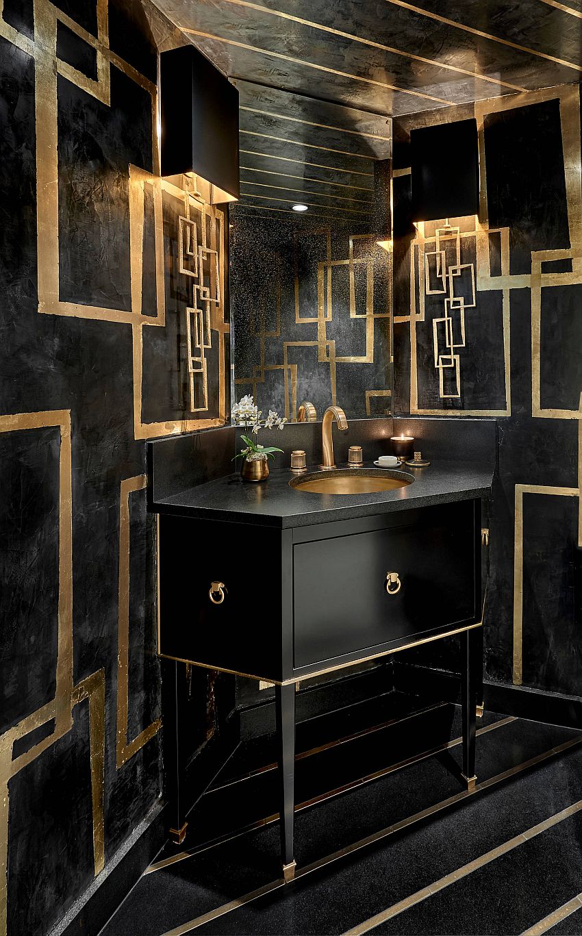 Black and gold is a combination that brings sophistication to any setting it adorns