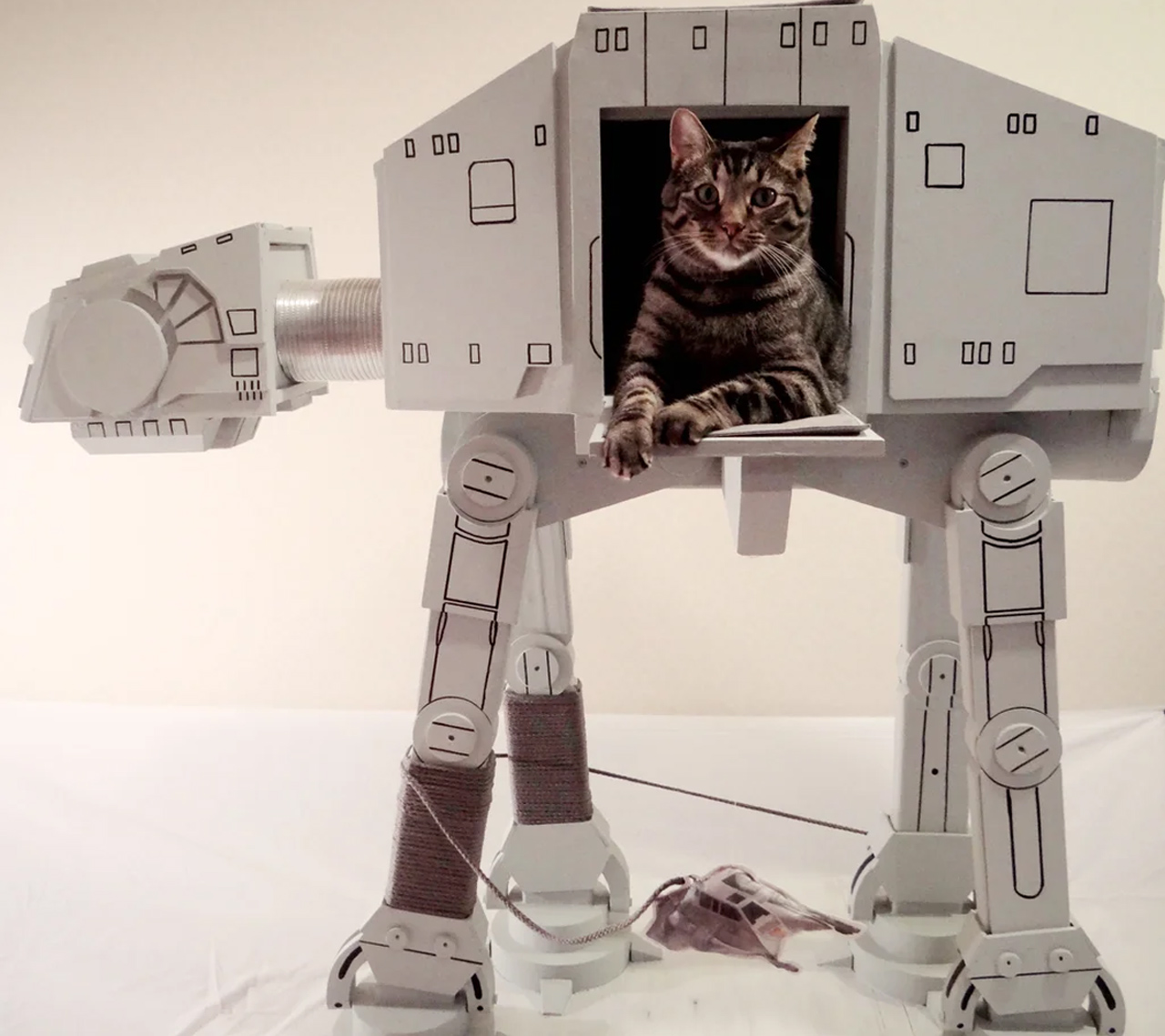 CAT-CAT-star-wars-AT-AT-inspired-cat-house