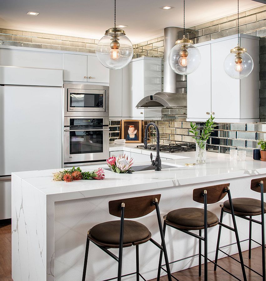 Reflective beauty of the backsplash