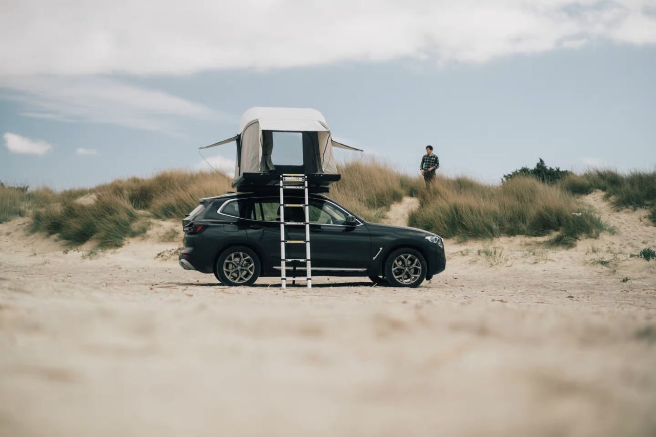 Roof Space One Car Tent can be set up in one minute