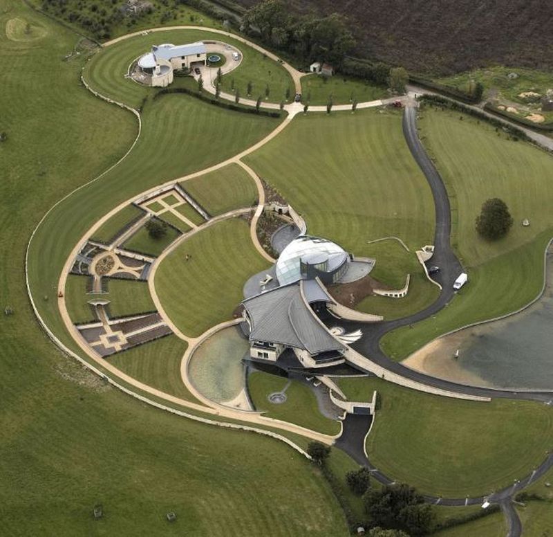 £30 million Swinhay House is expansive mansion with high-end energy harnessing systems