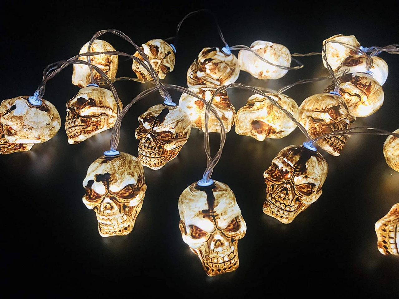 Battery Operated Halloween String Light with 20 LED Skulls