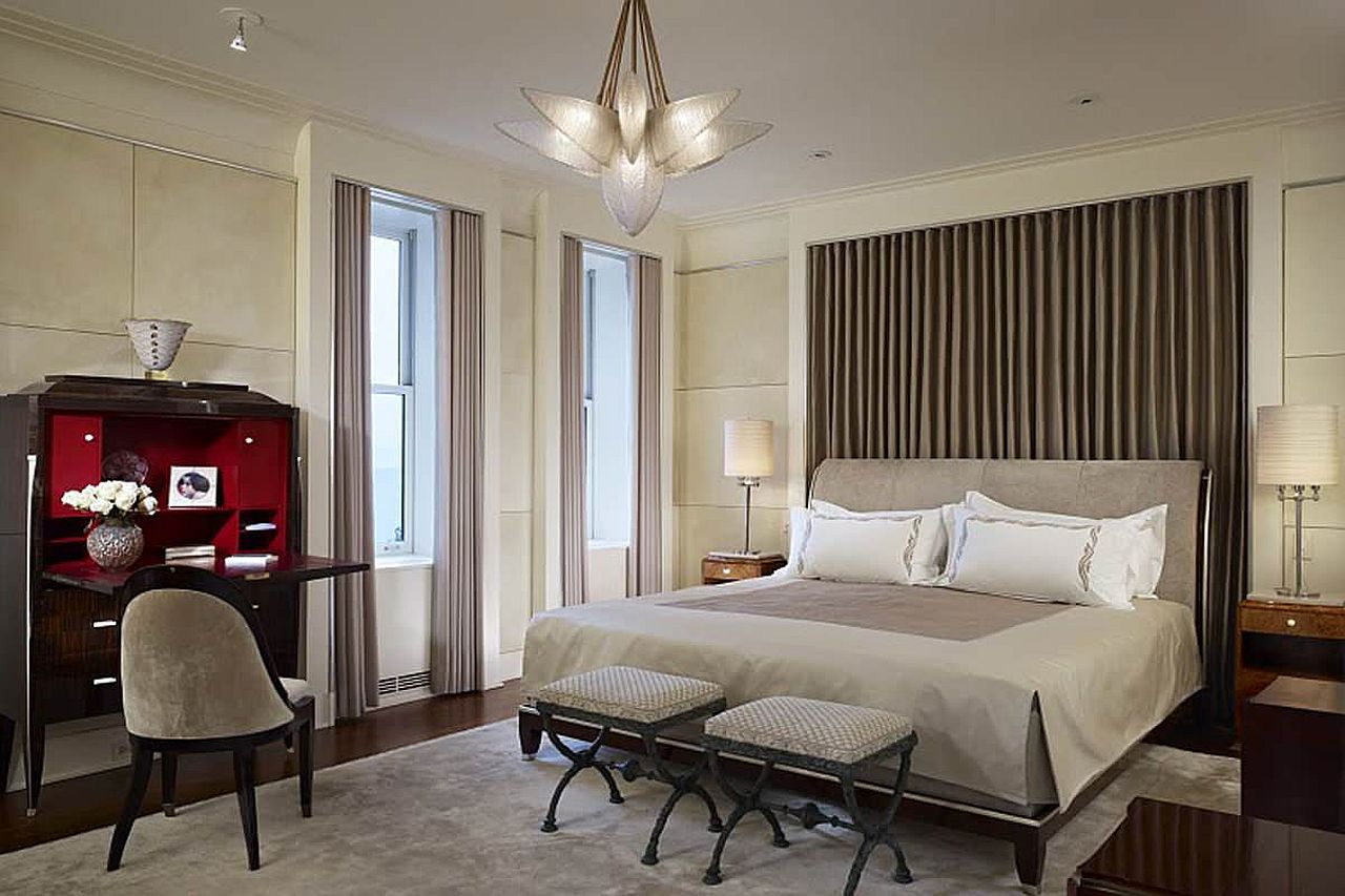 Find a balance between art deco and modern in the bedroom