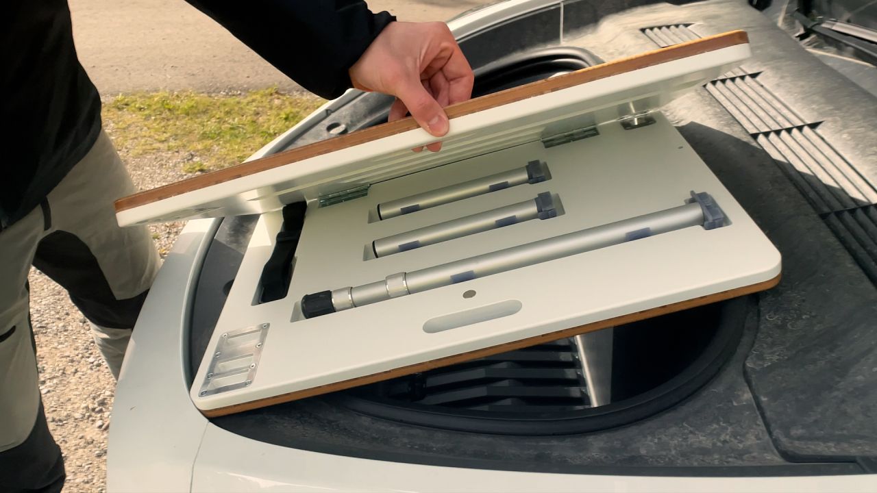 Fruble Foldable Table for Tesla Owners