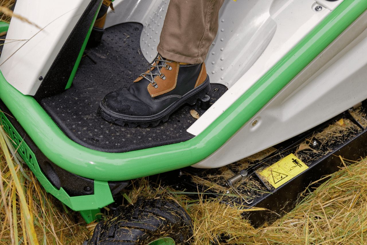 HYDRO 80 MKHPF Ride-on mower by Etesia