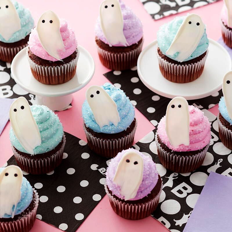 Halloween Ghost Candy Cupcakes