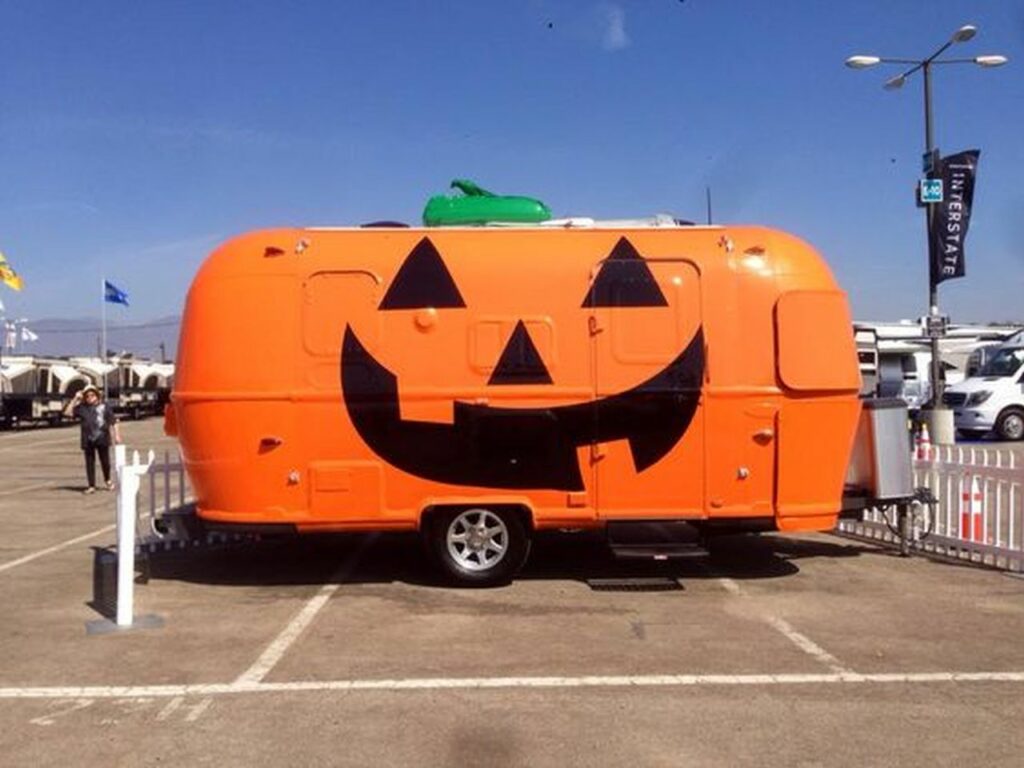 Halloween RV themed decoration