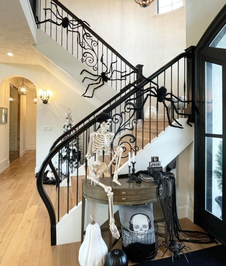 Halloween Decorations For Staircase
 Halloween Staircase Decoration Ideas to Try in 2023