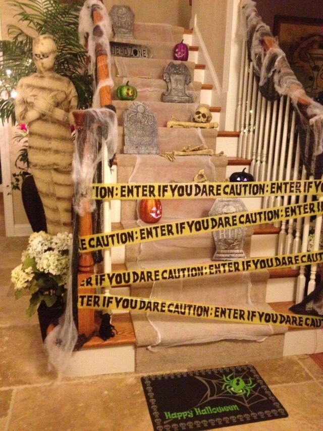 Halloween Stair Decorations
 Halloween Staircase Decoration Ideas to Try in 2023