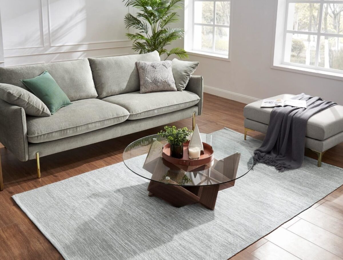 How to Choose the Right Area Rug for Your Living Room