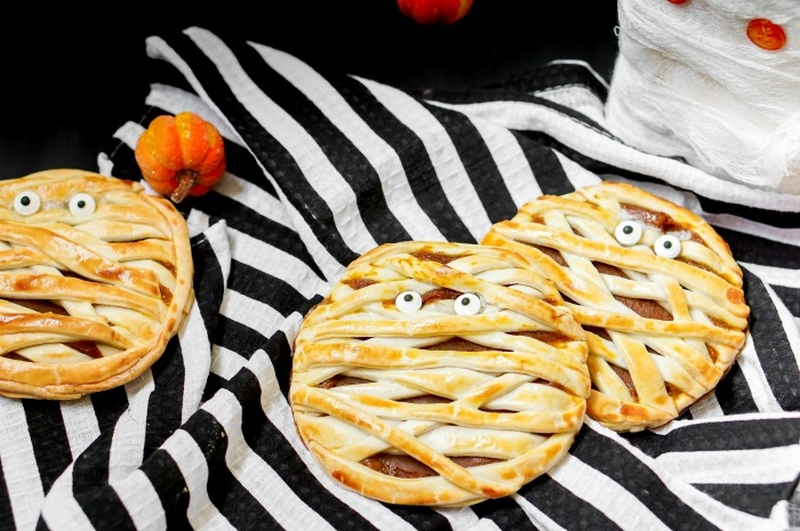 Pumpkin Mummy Hand Pies Halloween 