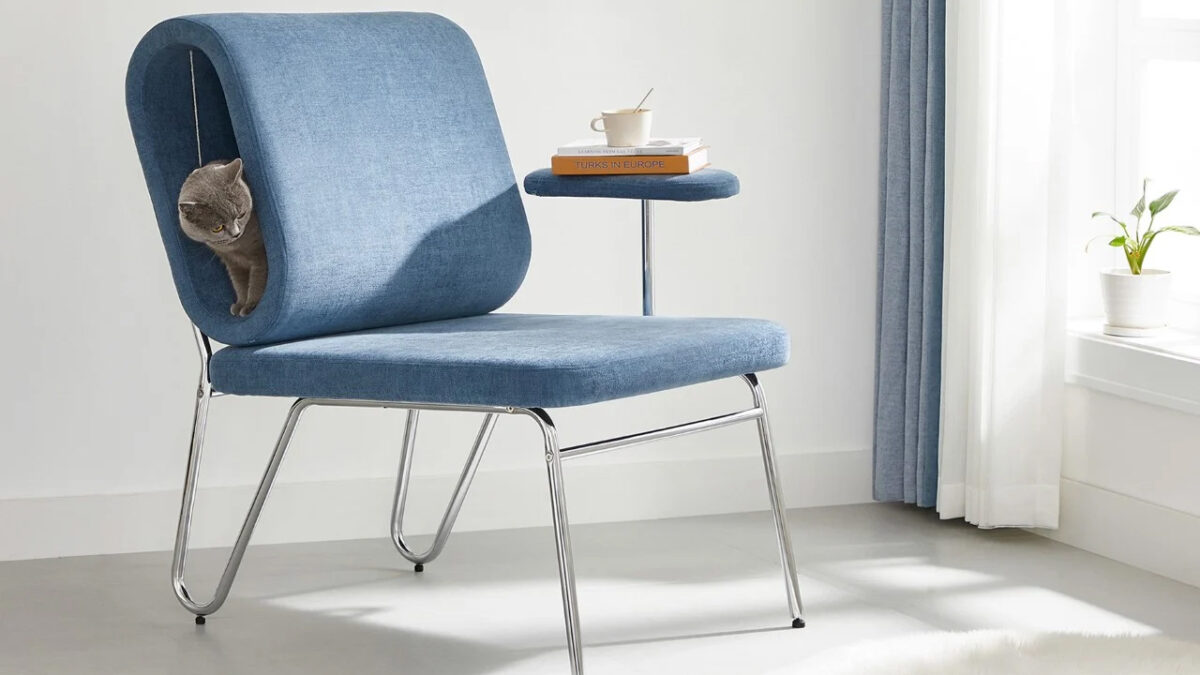Desk chair that doubles as lounge chair Clearance