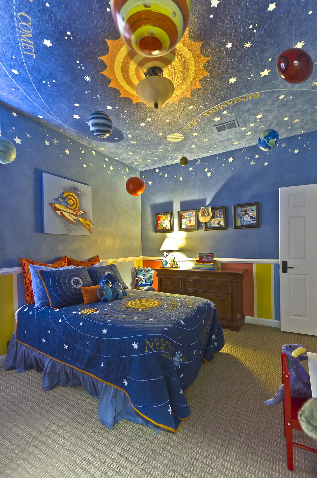 Space-themed kids' bedroom