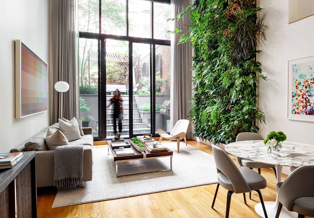 Stunning living wall for the double-height living room with ample natural light