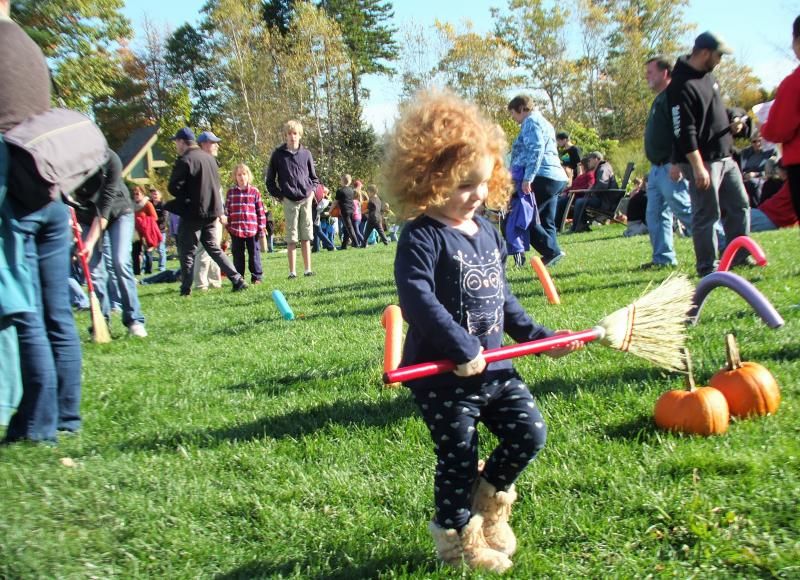 Sweep the Pumpkin Race_Kid Friendly Halloween Party Games