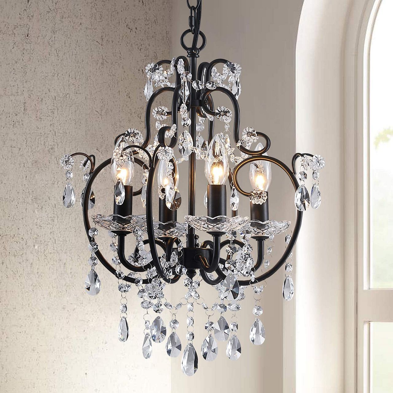 Lovely Saint Mossi 4-Lights Crystal Chandelier