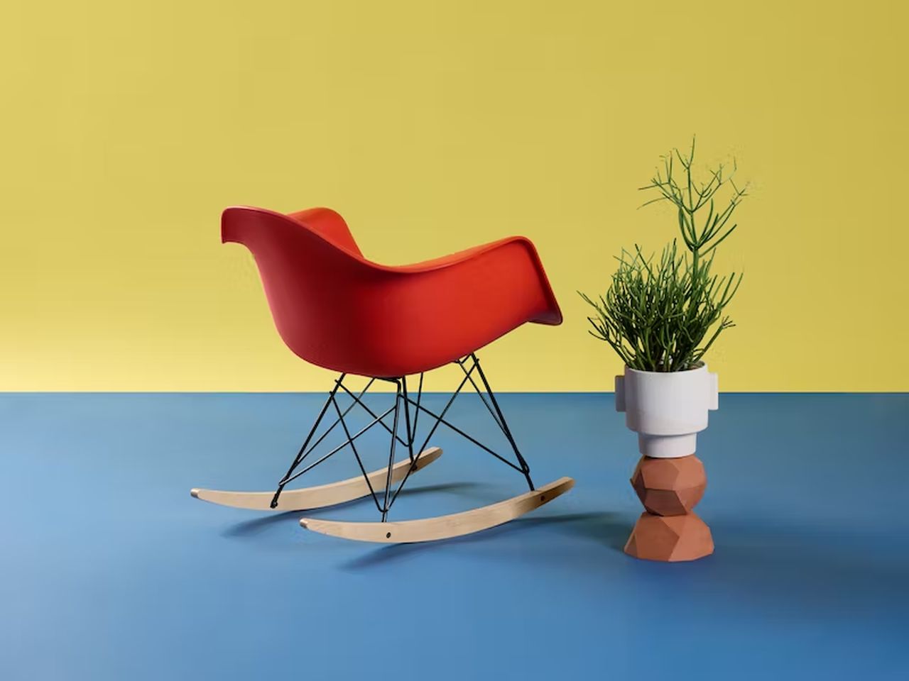 Eames Shell Chairs With Recycled Plastic >>FUTUREVVORLD