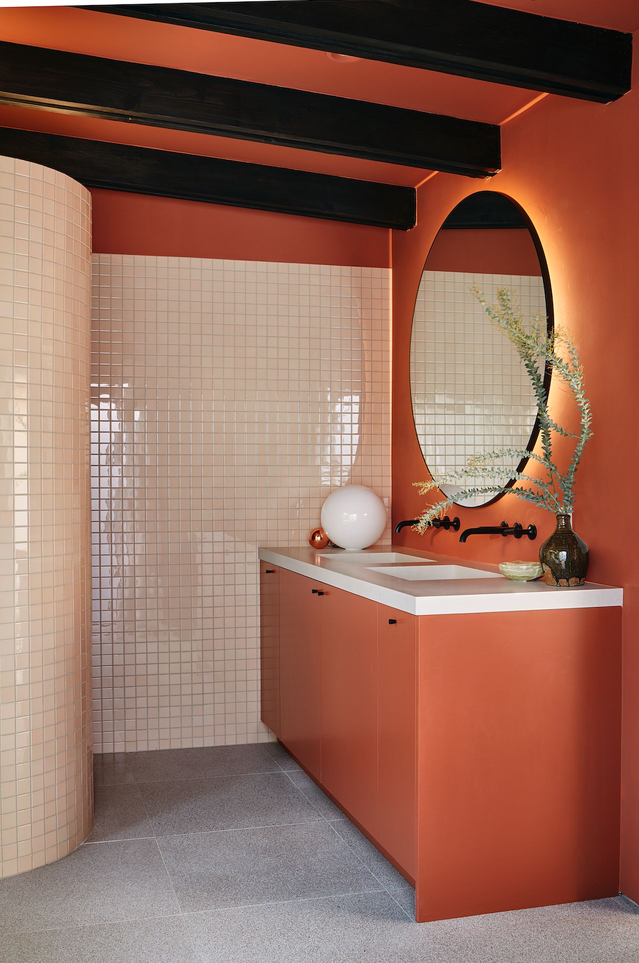 Earthen terracotta color for contemporary bathroom