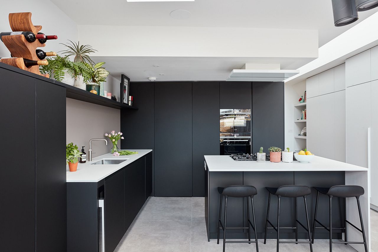 Lighting plays a major role in the modern black kitchen