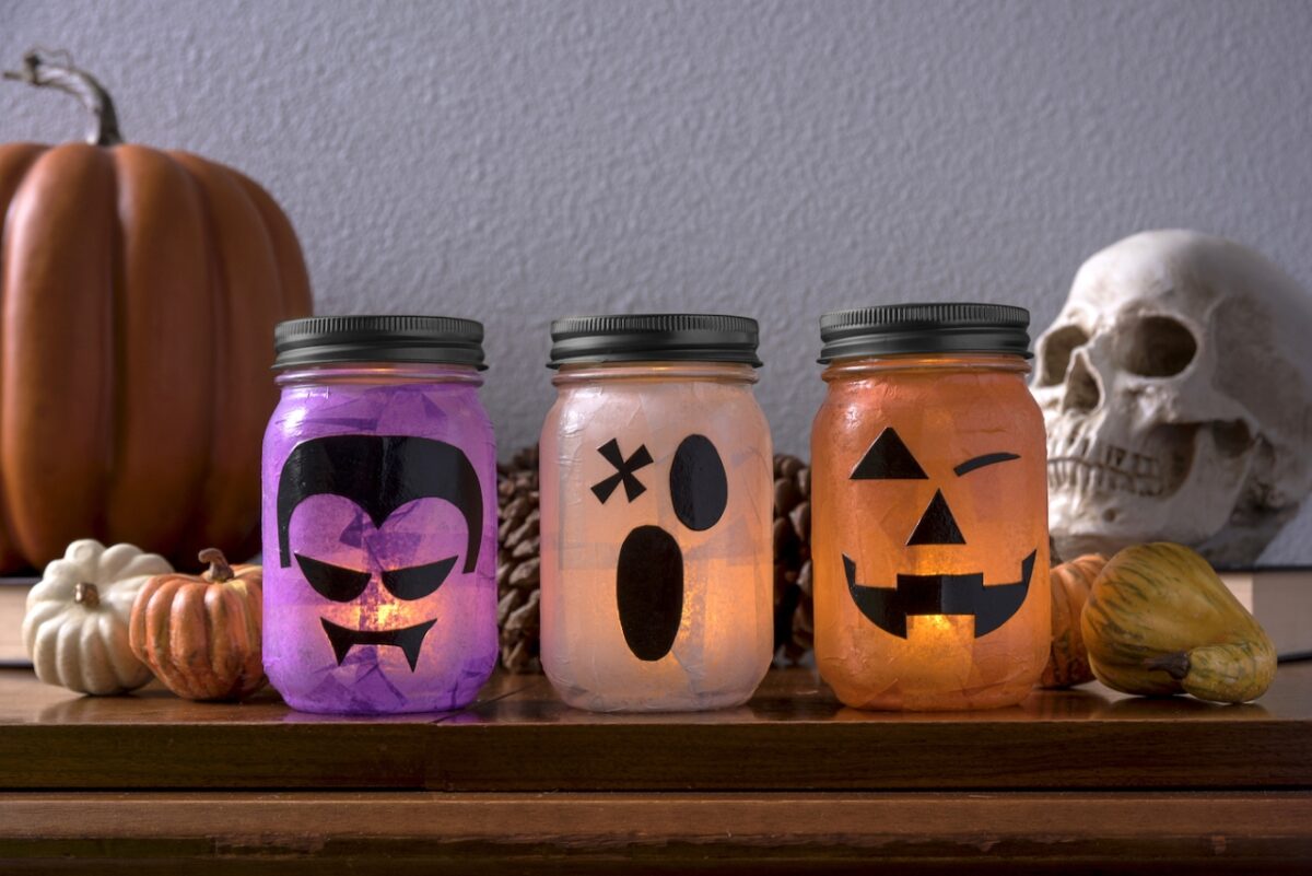 Mason-Jar-Jack-o-Lantern-Candle-Holders new colored paper cover