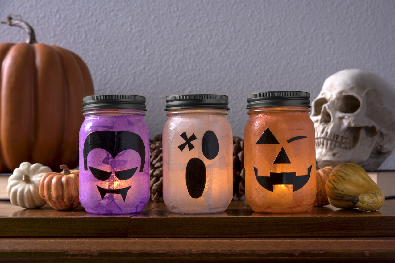 Mason Jar Jack-o'-Lantern Candle Holders