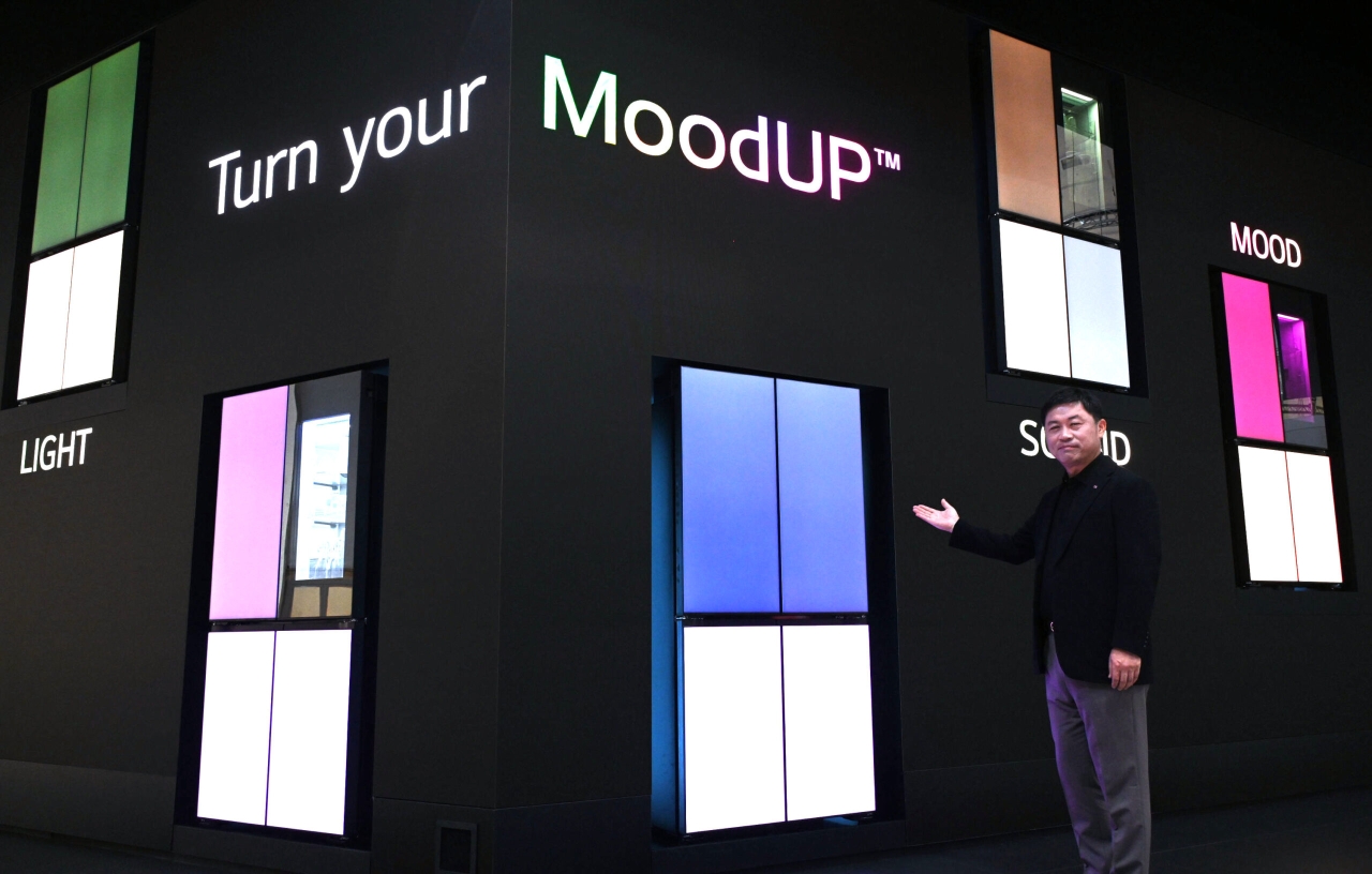 LG MoodUP Refrigerator