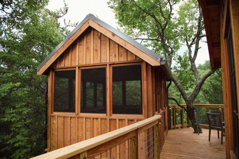 Pete Nelson Builds Mountain-View Treehouse Rentals in Gatlinburg, Tennessee