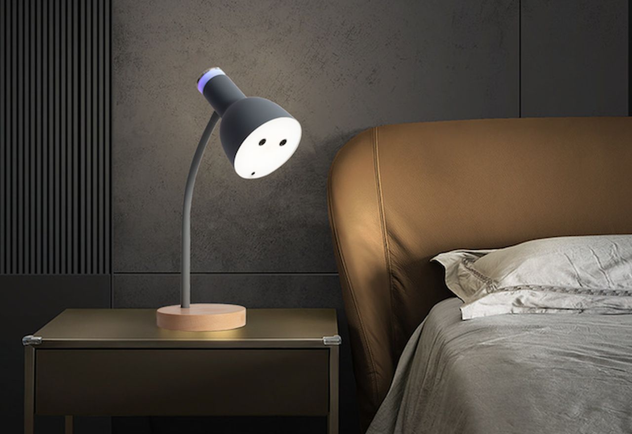 Pino auto tracking lamp by Werobot