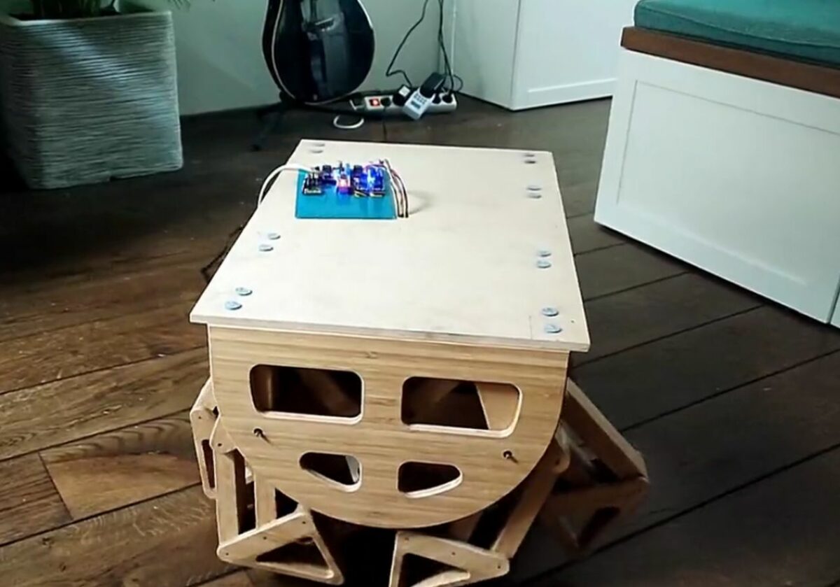 Walking Table A Combo of Clever Engineering and Nifty Design