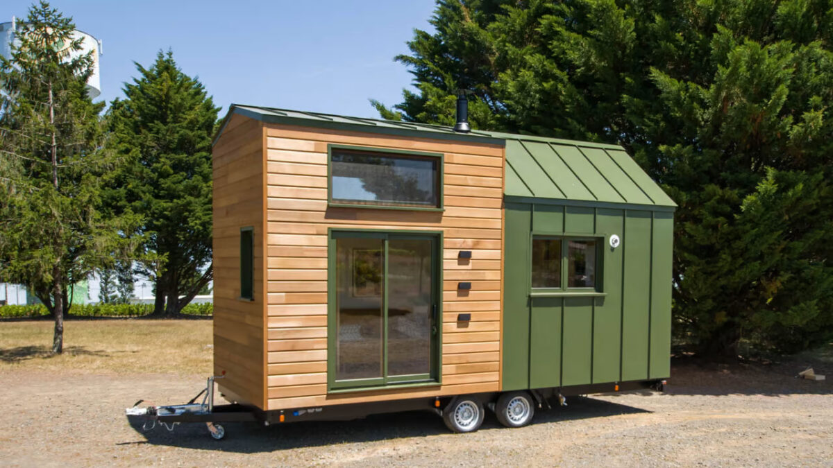 Baluchon Builds Tiny House With Office Under The Stairs