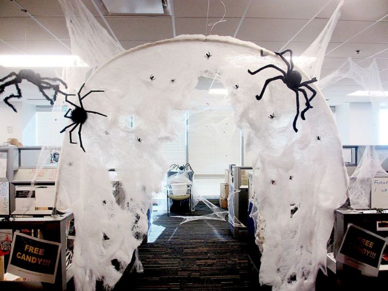 halloween office decorations