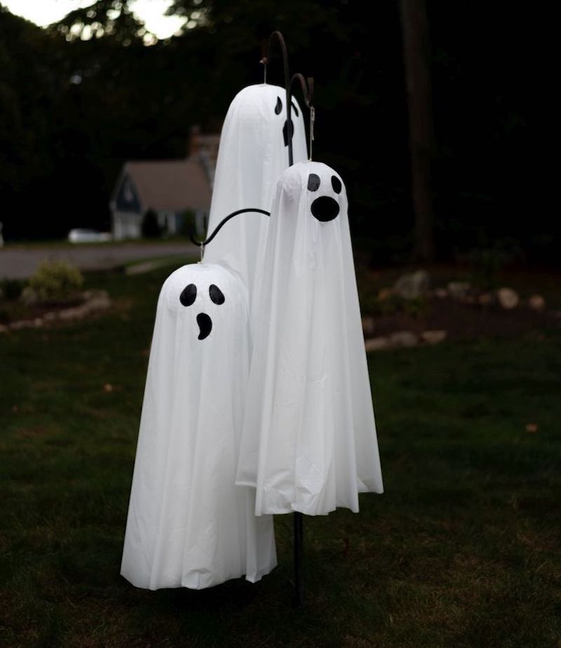 15+ DIY Ghost Decorations for Halloween 2023