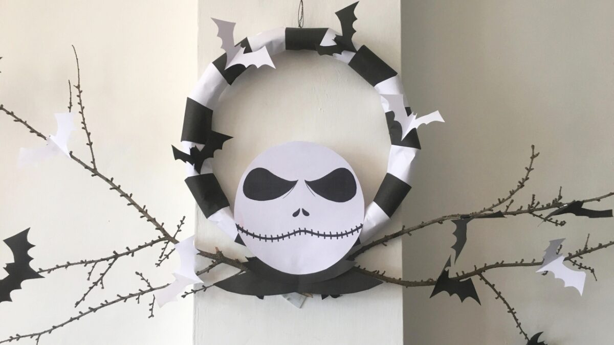 How to Make an Easy Jack Skellington Wreath for Halloween?