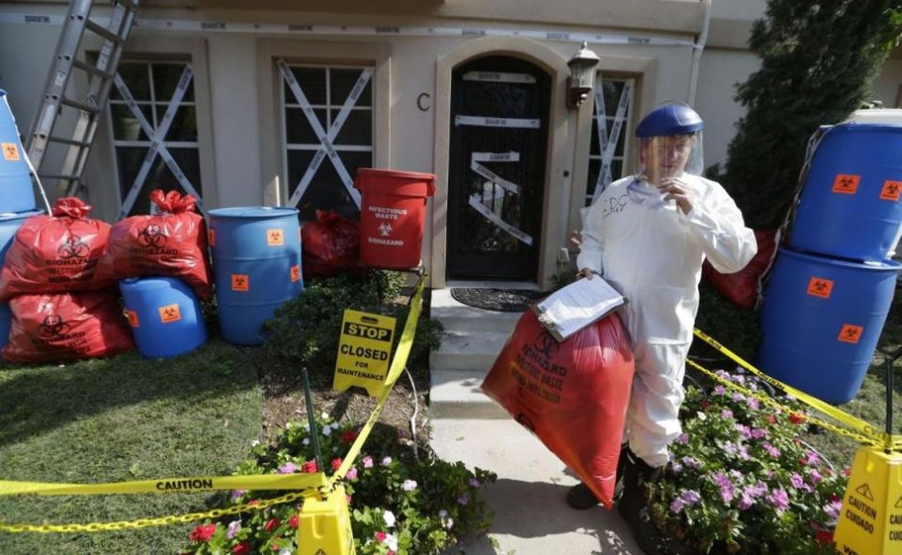 Ebola-themed Halloween outdoor decor