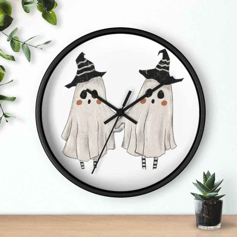 Halloween ghost clock