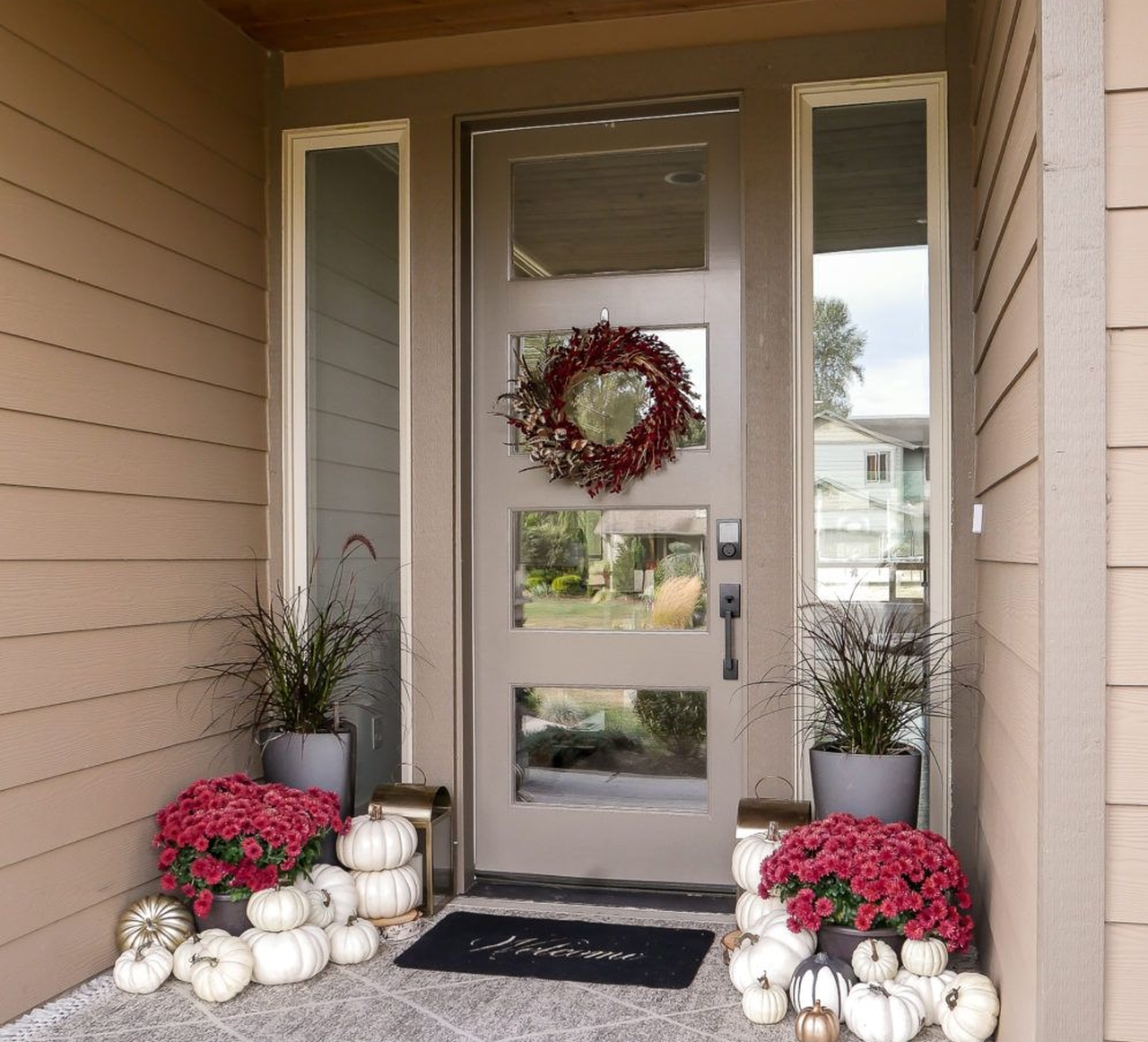 Modern Fall Porch Decoration Ideas