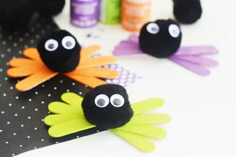 Easy Popsicle Stick Halloween Crafts to Enjoy This Fall