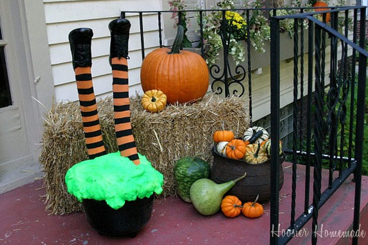 Witch crashing in a cauldron - 1