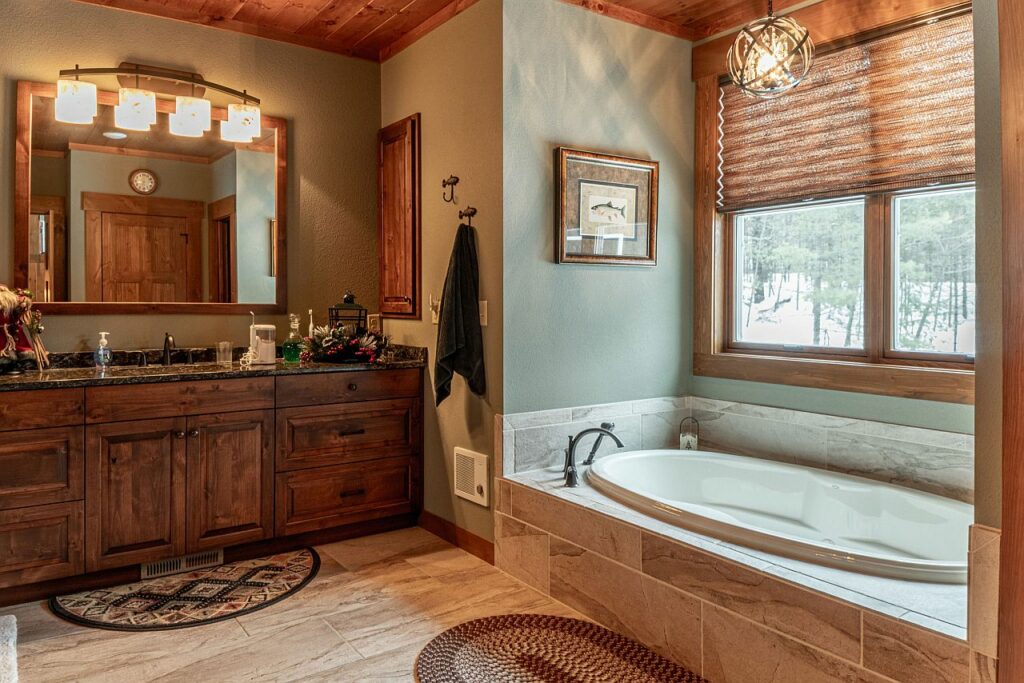 Wood brings warmth and mellow charm to the bathroom