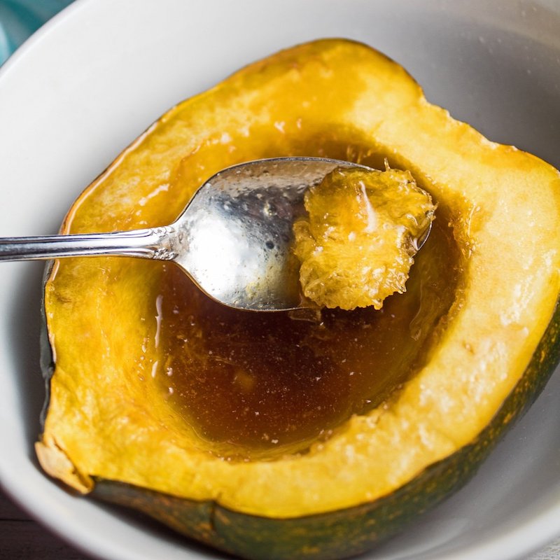 Thanksgiving Side Microwave Acorn Squash