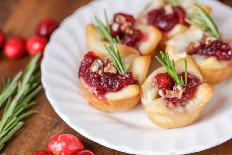 Cranberry Brie Bites