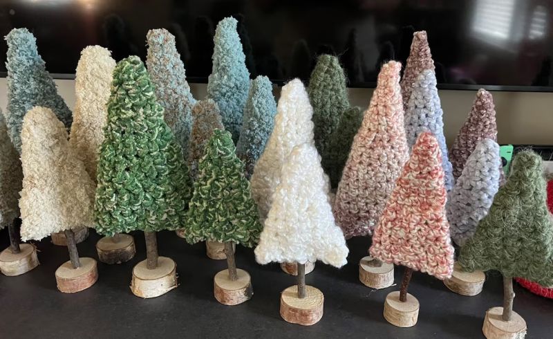 Crocheted Tabletop Christmas Tree