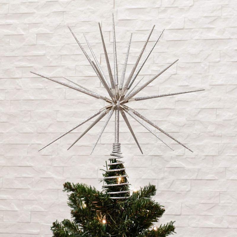 https://cdn.homecrux.com/wp-content/uploads/2022/11/starburst-christmas-tree-topper.jpg