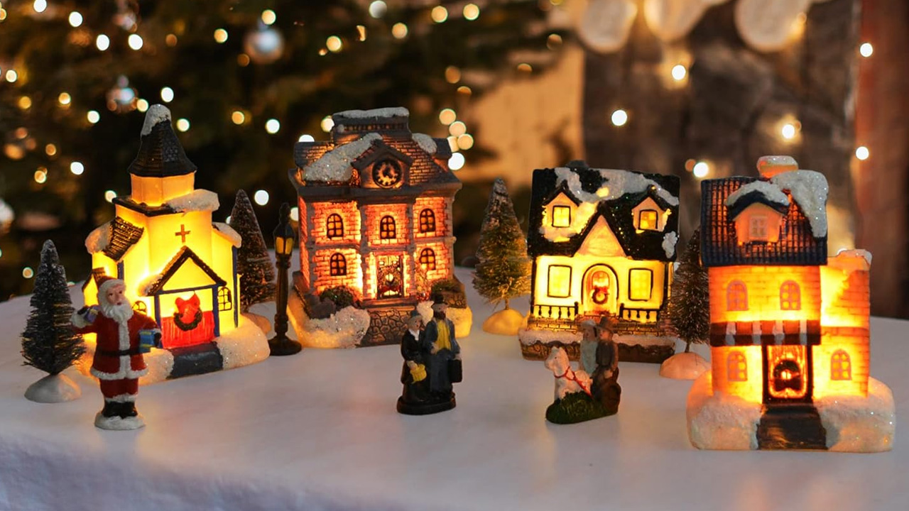 Christmas Cottage Scene Village set