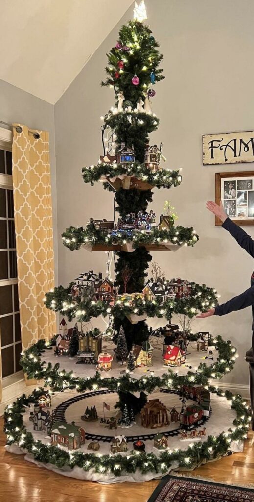 DIY Christmas tree display stand