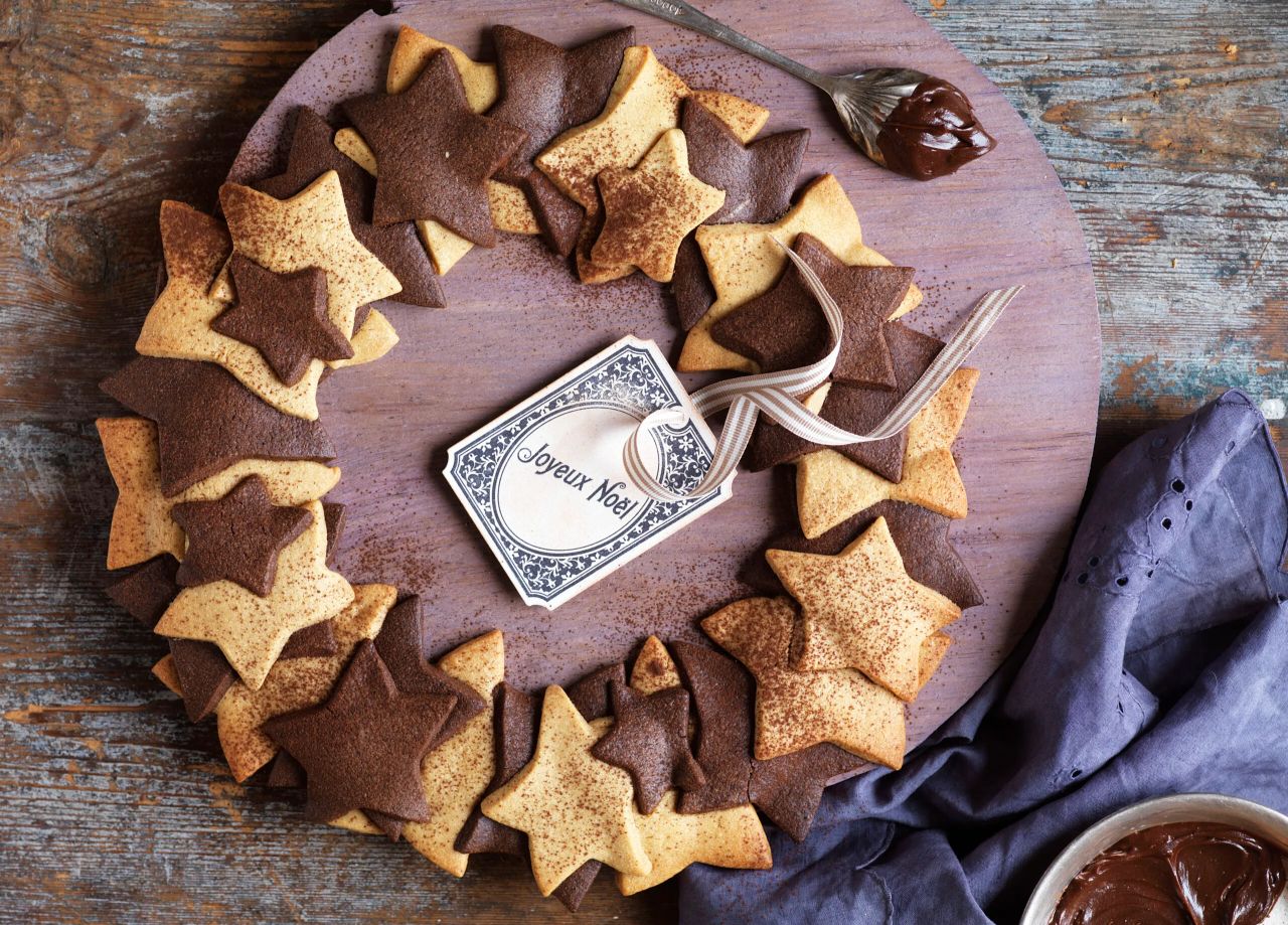 Homemade Edible Gifts for Christmas - Chocolate Wreath