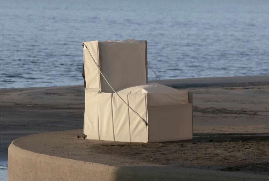 Inflatable bag chair by South Korean designers