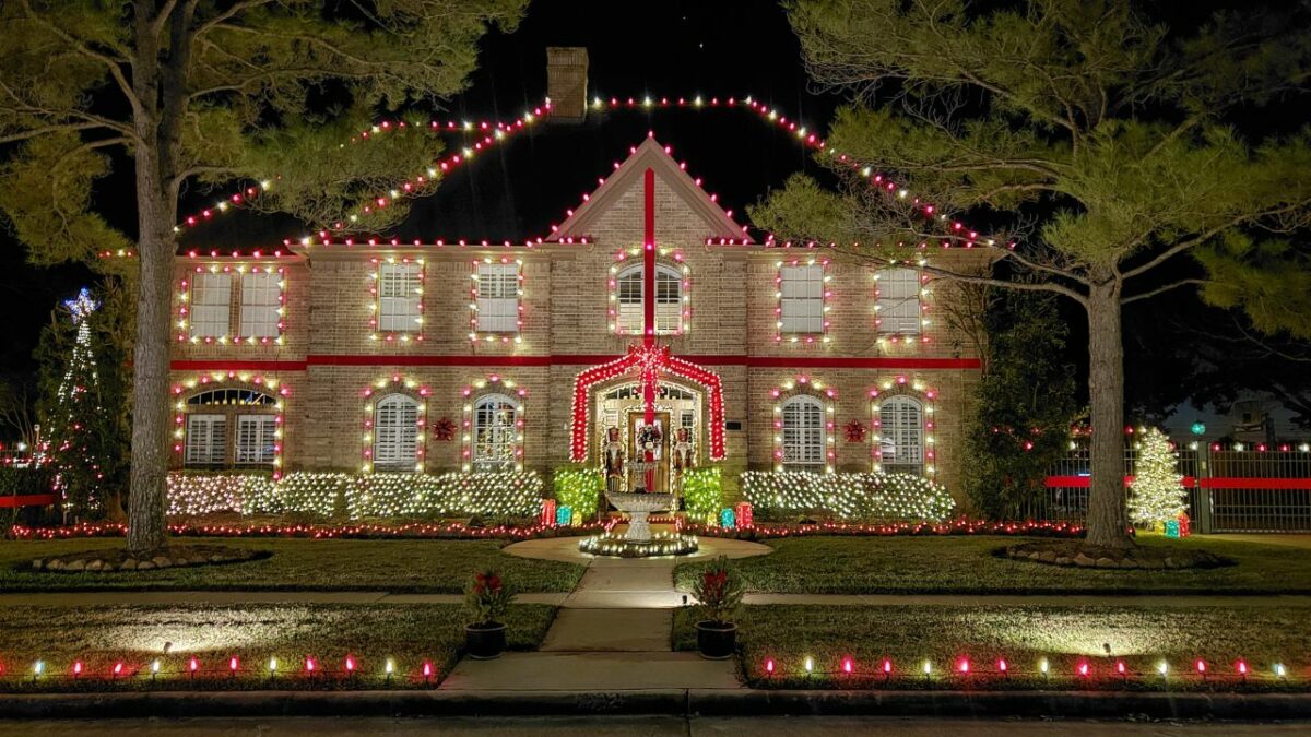 Christmas Lighting Display Ideas for Your Home Exterior & Beyond