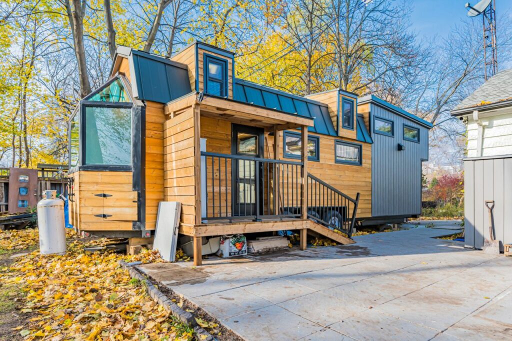 Domek by Acorn Tiny Homes