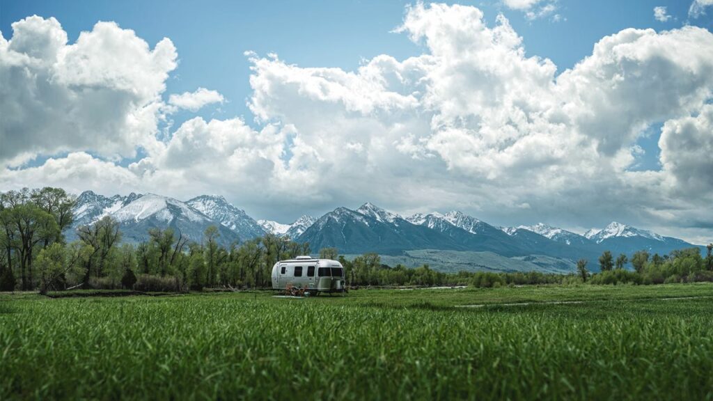 Airstream Caravel 16RB travel trailer